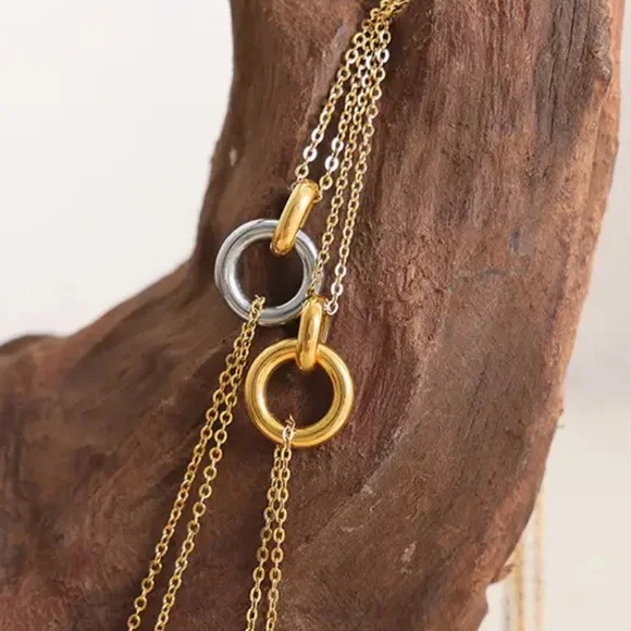 ⚜️𝟯𝟬%𝗢𝗙𝗙 𝗯𝘂𝗻𝗱𝗹𝗲𝘀 𝟯+⚜️ NEW Interlocked Stainless Steel Necklace - Picture 10 of 15